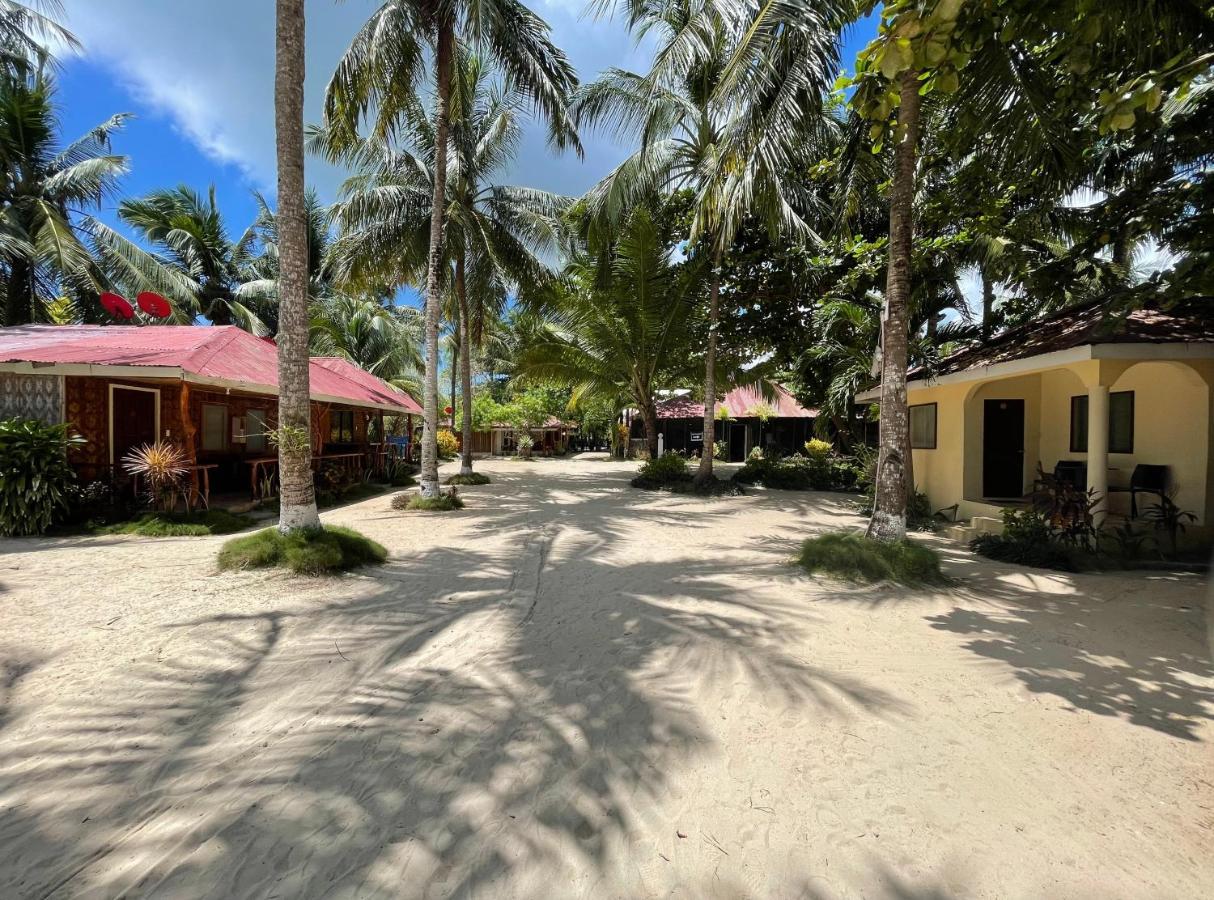 Beach Placid Resort Powered By Cocotel Ocoy Exterior photo