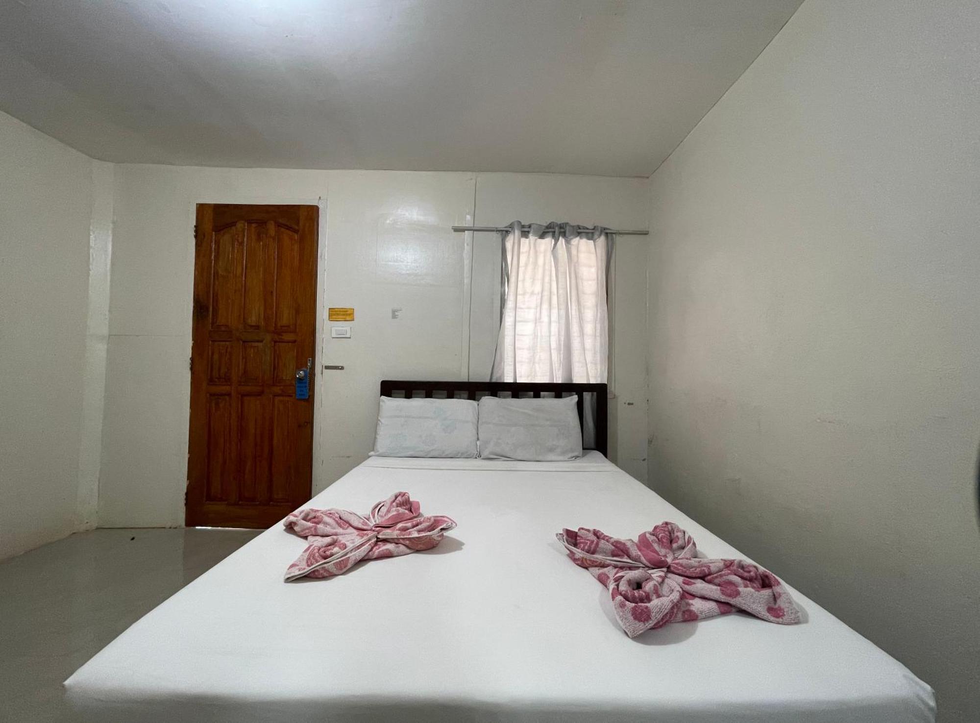Beach Placid Resort Powered By Cocotel Ocoy Room photo