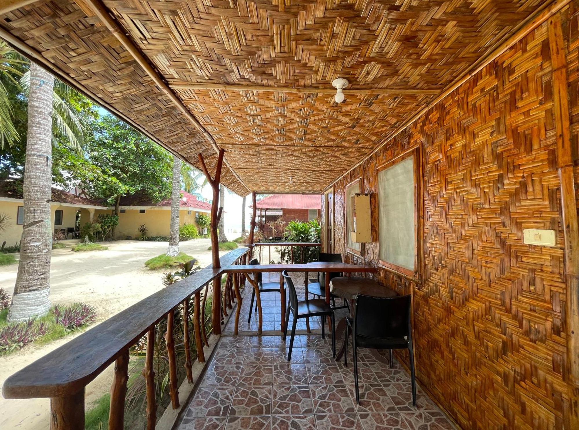 Beach Placid Resort Powered By Cocotel Ocoy Room photo